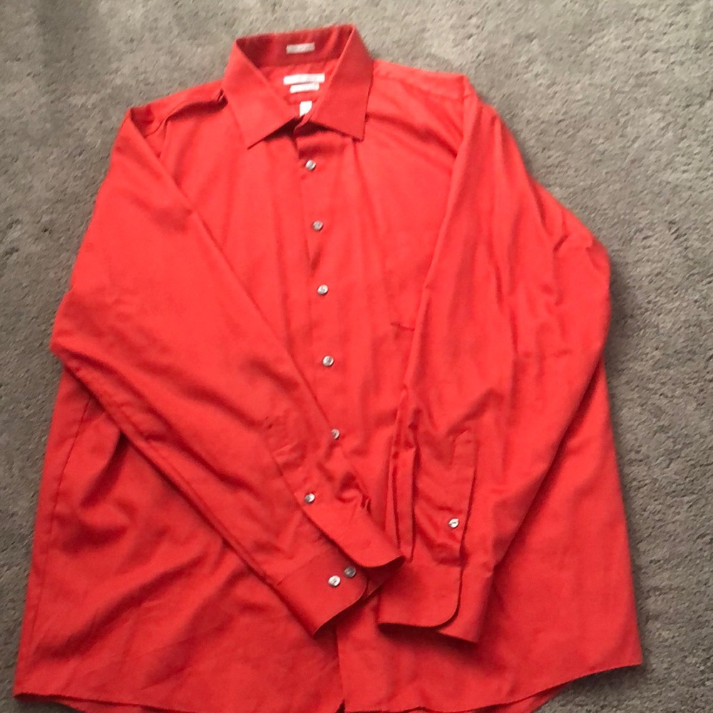 Van Heusen long sleeve dress shirt